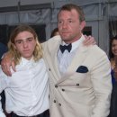 couple stay 이미지