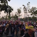 [속보정리] 태국 반정부 시위(12.9 월): 가두행진 대열 9개, 잉락 총리 "조기총선" 발표 이미지
