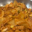 맨날김치찌개 | 영등포구청 맛집 | 맨날먹는김치찌개 생고기짜글이 후기