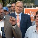 캐나다 신민당(NDP)수 톰 멀케어 최소 임금 시간당 C$15. 제안:Tom Mulcair says he will propose $15 federal minimum wage 이미지