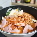 땅스부대찌개용당점