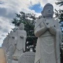 스님+며느리 조형물 | 8월 초 친구들과 함께 다녀온 속초 1박2일 여행 - 금강산 화암사, 속초 영금정