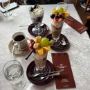 헉(HUK) | 남양주 양평 가볼만한곳 | 약수촌 돌판오리구이 • 북한강 카페 왈츠와 닥터만 • 양평 두물머리