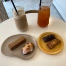 맹이네수제청.담소카페 | [수원] 에프터눈디저트 - 휘낭시에, 버터바, 레몬마들렌 수원월드컵경기장 디저트 카페 후기