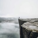 CNN이 선정한 세계 50대 대자연의 신비 1위 &#39;프레이케스롤렌(Preikestolen)&#39; 이미지