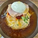 덕포역 2번 출구와 4번출구 사이 이미지