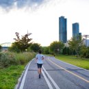 한강리테일 | 한강 러닝 후 땀띠 걱정 끝.. 여의도에 탈의실·샤워·짐보관 다 되는 곳 생겼습니다