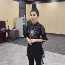 음악에 맞춰 라인댄스 이미지