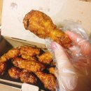 송주불냉면 매운양념장소스 / 교촌치킨 - 허니콤보 / 수유역 - 칠복상회