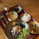 전등상회 | 압구정맛집 직접 짠 들기름과 자가제면 막국수 압구정상회