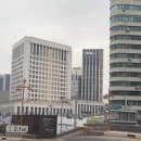 계절에 어울리는 테이블 꽃장식 | 웨스틴조선서울 웨딩 라일락홀 하객 후기｜주차·홀 찾아가는길·메뉴·꽃포장까지