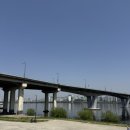 소림마라 여의도점 | [한강]여의도 한강 나들이 코스 추천｜아우어베이커리 + 한강라면 + 서울스프링페스티벌까지 주말인파현황