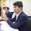 미묘하다