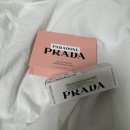 (주)무비소프트 | [7월의 취향] 프라다 모노크롬 b101 티에폴로, 복숭아 네일, F1 더무비 메가박스 코엑스 4DX 관람 후기