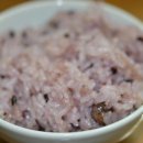몸에 좋다고 밥에 섞었다간 낭패 봅니다 오래 먹을수록 콩팥(신장)에 부담 쌓이는 의외의 음식 이미지