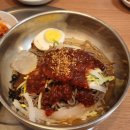 진한 국물에 두툼한 고기뼈 가득, 뼈다귀해장국 맛집 베스트 5 성수 ‘소문난성수감자탕’, 종로 ‘방아...