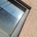 화성툴링 | 빗물 새는 빌라, 외벽과 샷시 하부 코킹으로 해결한 사례