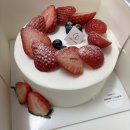 다옴케이크(daom cake) | 동해 케이크 맛집 다옴케이크 딸기생크림케이크 기념일케이크 추천