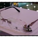 꾸오레안경 이미지