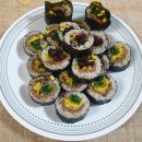 나물삼종과 육전넣은 김밥 이미지