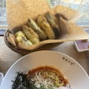 수림식당 앞 소공원 | 수림식당 : 부산대 본점 가지만두 탄탄멘 솔직후기 (주차)