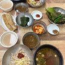 숟갈옆에젓갈 이미지