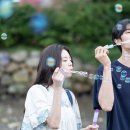 자연스레