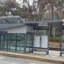 버스승강장 앞 이미지