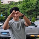 오빠, 결혼했다고 팬심이 끝난 줄 알았죠? 😂 이미지