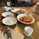 경복궁역 2번 출구 앞 이미지