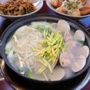 백합칼국수 이미지