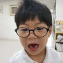 까만눈안경 이미지