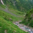 계곡이 있는 풍경 이미지