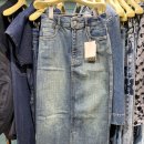 J1208 이미지