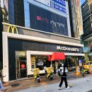 맥도날드 앞 | 맥도날드 그리머스 패딩백 가방 이 용도! 착샷