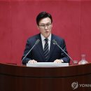 김민석 "본회의장, 이당 저당 섞어 앉자" 이미지