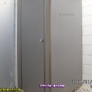 시흥동화장실칸막이[일반몰딩형큐비클]서울,금천구,단과학원 화장실칸막이 남자1칸+여자2칸 큐비클-문3짝 시공사례 이미지
