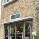 RA'unge(라운지게스트하우스) | 거제 감성 숙소 ‘라운지앤코너’