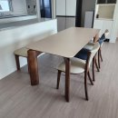 서김해산단안길L | 웜톤 인테리어 | 따듯한 무드 소파, 식탁 배송 후기 – 가구탑김해점