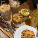 이웃집모모 | 인천 차이나타운 카페 아키라커피 본점 주차장