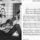 MOON river 이미지