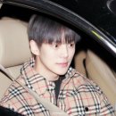 (주)정우엠이엔티 | Stay here with me