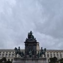 브런치 미술사 | 🇦🇹오스트리아 여행 1_앙커우어 인형시계, 슈테판 대성당, 미술사박물관, 시민정원(Volksgarten)