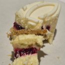 던 | 노틀던 서울숲 카페 케이크 피스타치오 페스티벌 노틀던 시그니처 후기