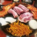 우리동네 솥뚜껑 삼겹살 이미지