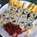 짠지계란말이김밥 이미지