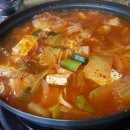 돈이네김치찌게 이미지
