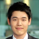 尹측 “특검, 의자째 尹 들어올려…바닥에 떨어져 크게 다쳐” 이미지