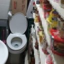 편의점 옆 화장실 이미지