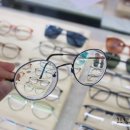 룩앳미안경원 이미지